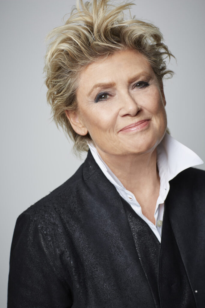 Gitte Haenning by Frank Wartenberg