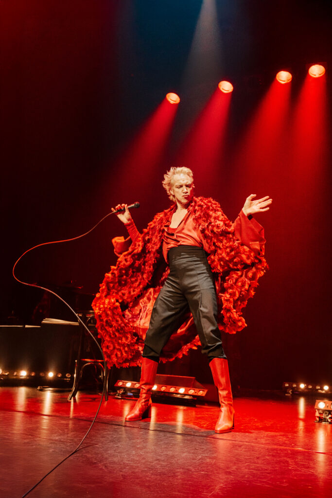 Sven Ratzke by Ann-Marie Schwanke
